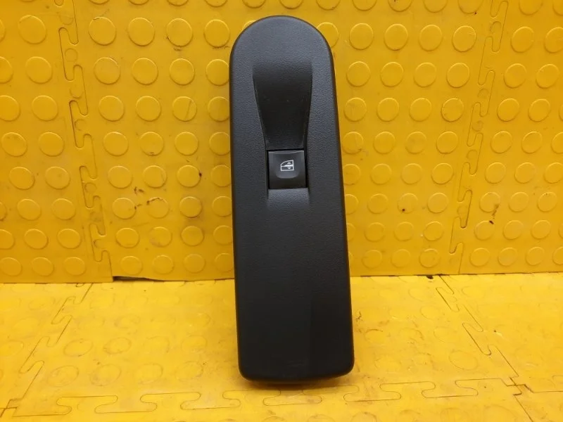 Блок управления стеклоподъемниками Renault Kaptur 2017 254218614R REA H4M429, передний правый