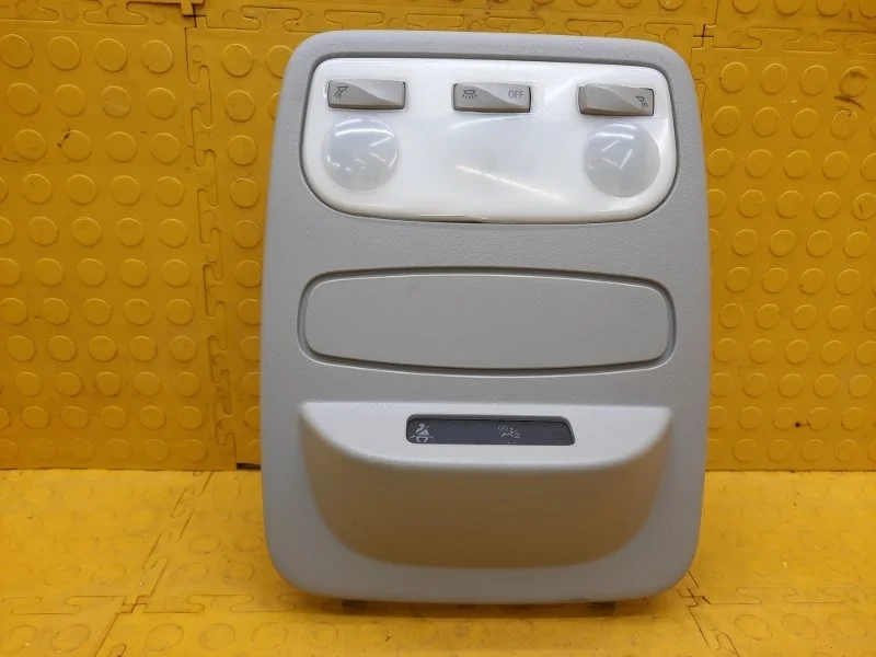 Подсветка салона, плафон Renault Kaptur 2017 264300008R REA H4M429, передняя