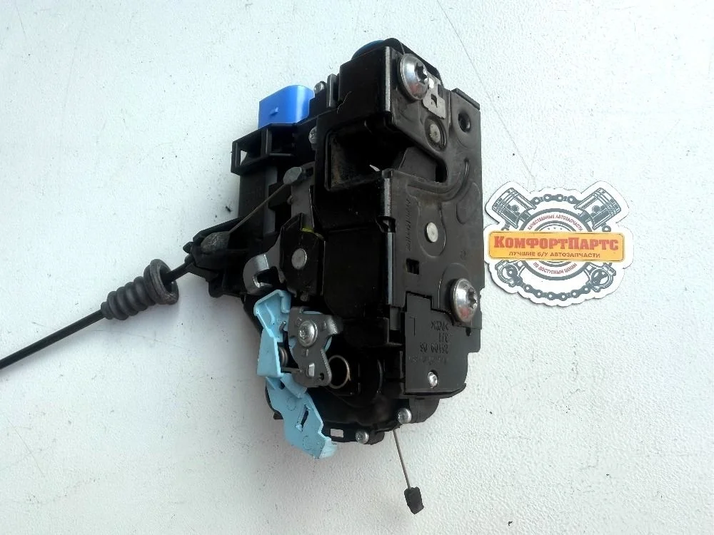 Замок двери передней левой Skoda Octavia II (2004—2009)