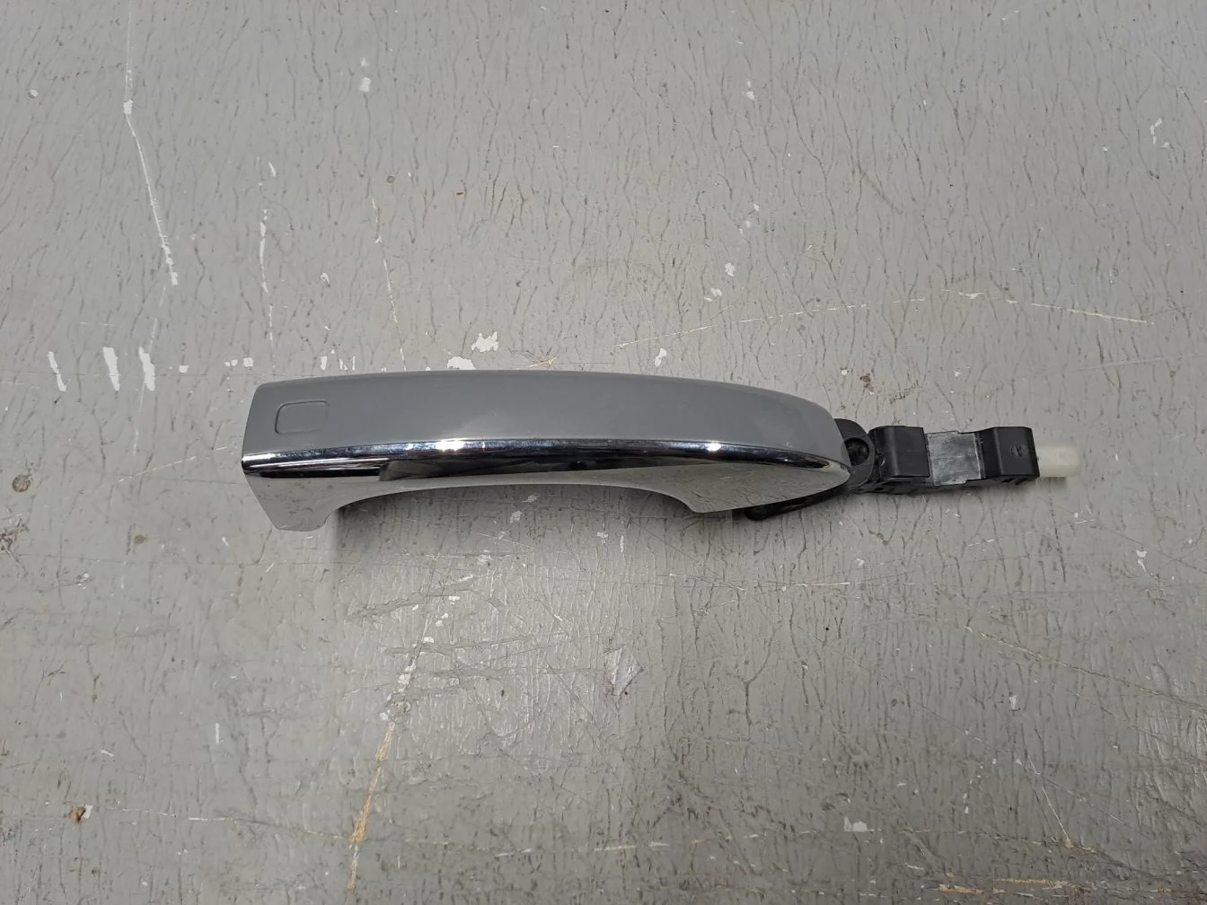 Ручка двери нaружная левая для Audi A6 S6 C7 2011-2018