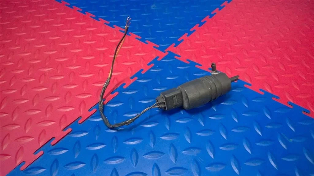 насос омывателя BMW X5 E53  M54B30 231 лс 3.0i