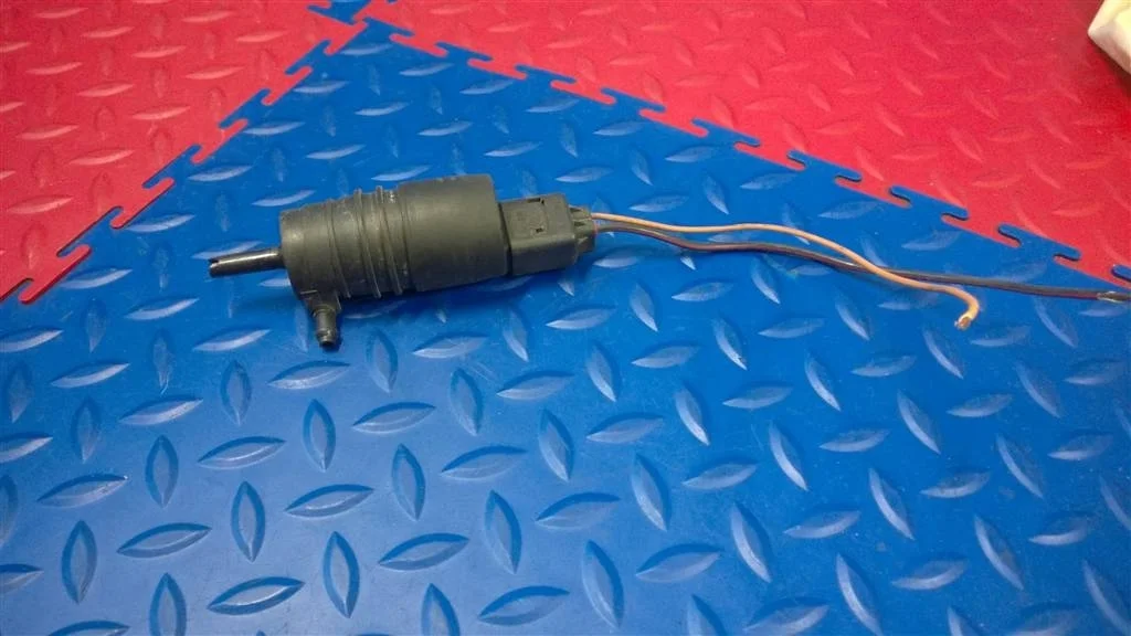 насос омывателя BMW X5 E53  M54B30 231 лс 3.0i