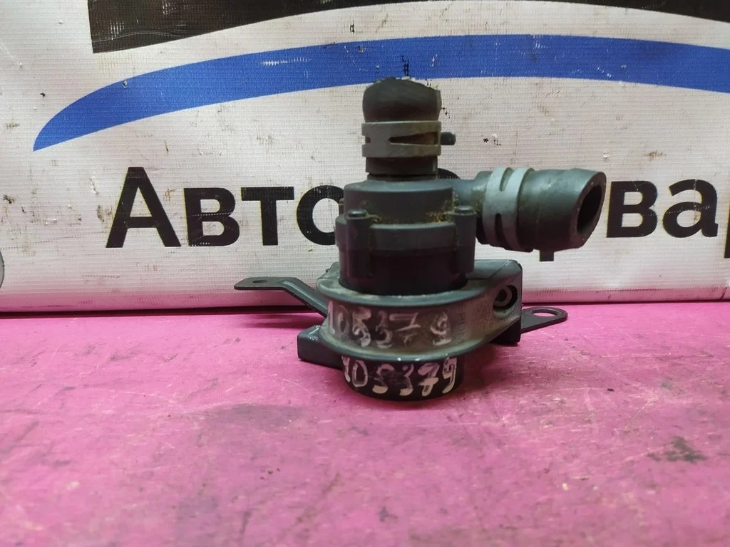 Доп насос Tiguan Passat Jetta Golf 1,4 1K0965561F