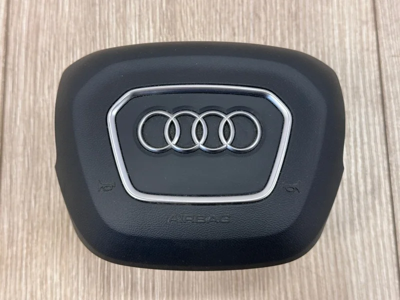 Подушка безопасности в руль Audi Q7 2015- 4M