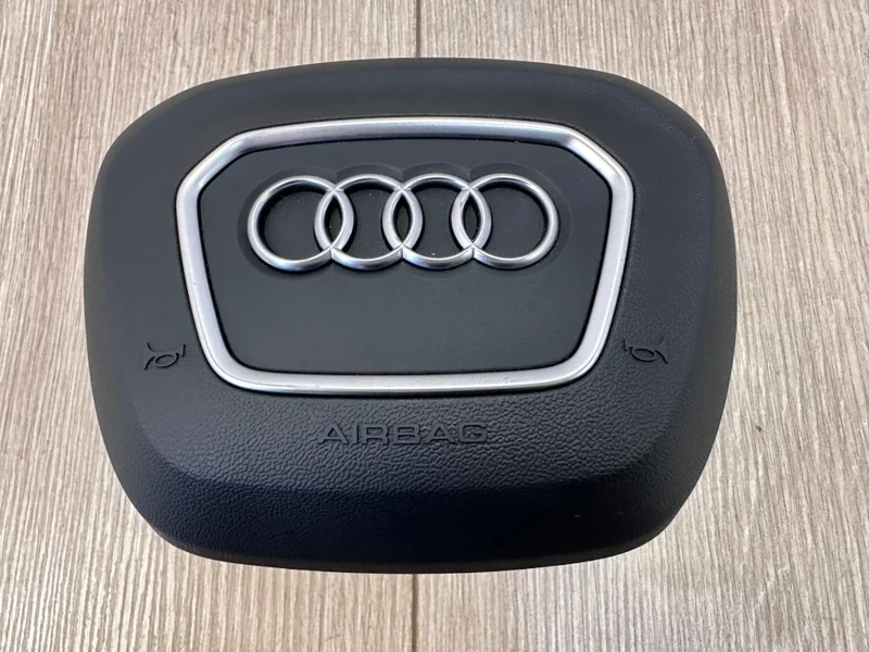 Подушка безопасности в руль Audi Q7 2015- 4M
