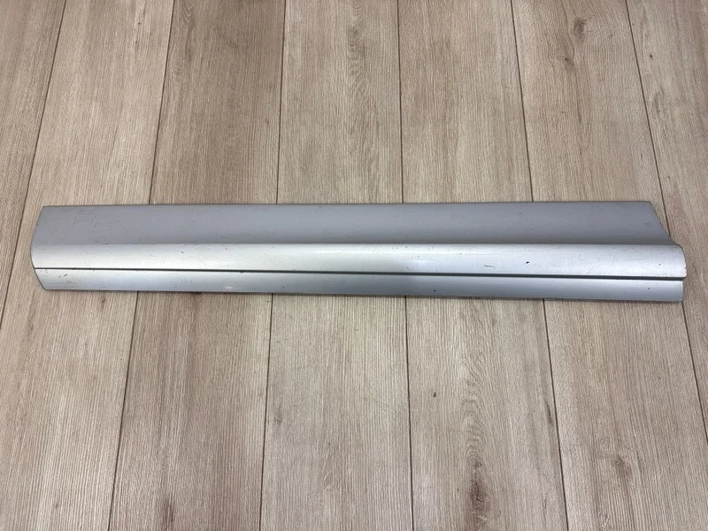 Молдинг двери Audi Q7 2007-2015 4L