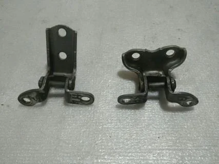 Б.у. петля двери TOYOTA AVENSIS ZZT251 TOYOTA AVENSIS ZZT251