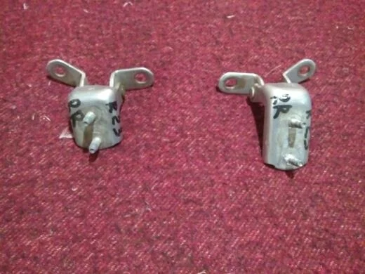 Б.у. петля двери TOYOTA RAV4 ACA20 TOYOTA RAV4 ACA20