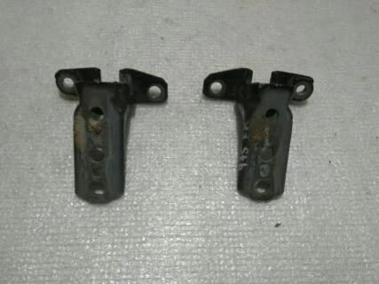 Б.у. петля двери MITSUBISHI PAJERO SPORT KH8W MITSUBISHI PAJERO SPORT KH8W