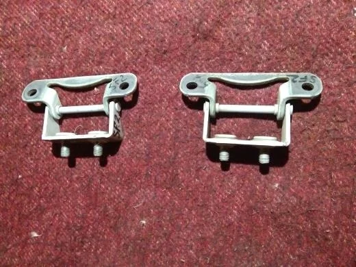 Б.у. петля багажника (2шт) SUBARU FORESTER S12 SUBARU FORESTER S12