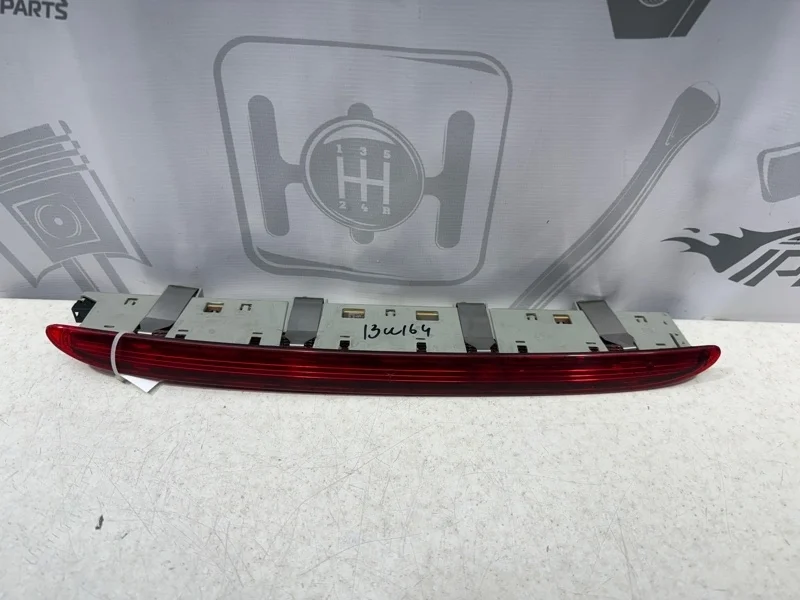 Дополнительный стоп сигнал Mercedes-benz ML 2007 W164