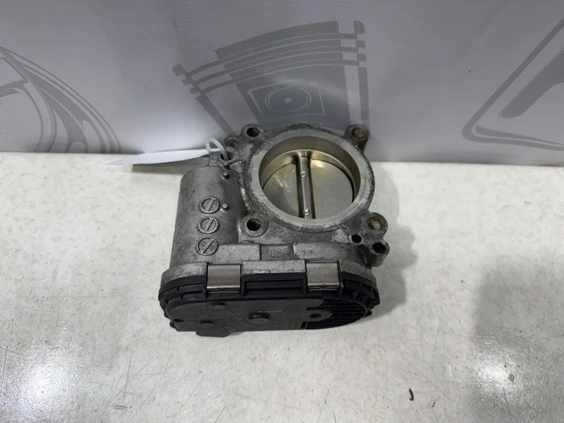 Дроссельная заслонка Mercedes-benz 2010 W204