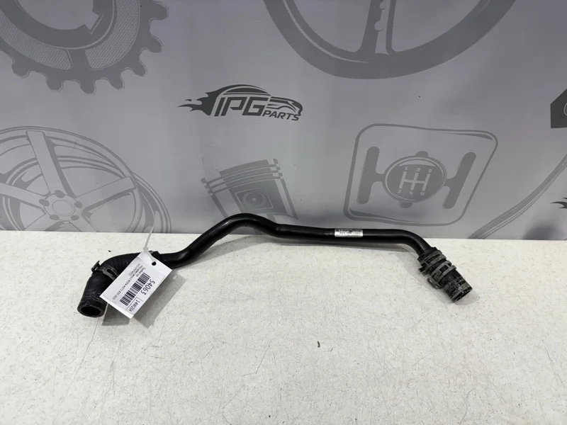 Трубка гур Mercedes-benz 2010 W204