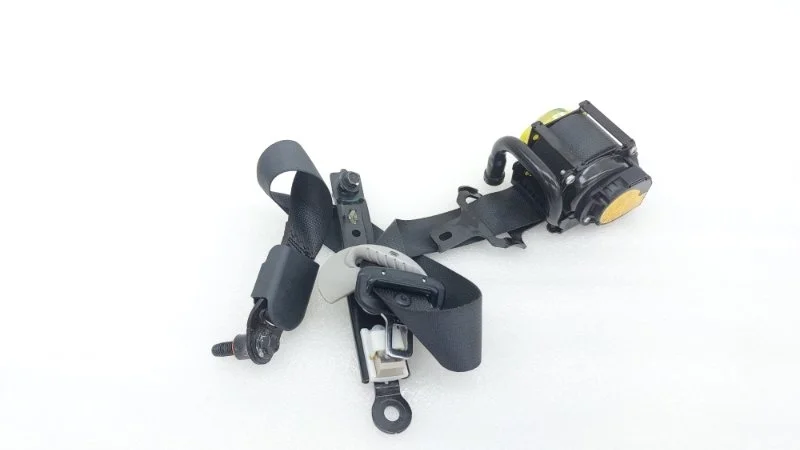 Ремень безопасности пиропатроном Kia Ceed 2022 CD