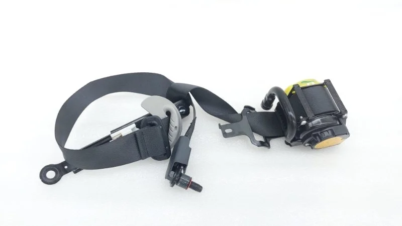 Ремень безопасности пиропатроном Kia Ceed 2022 CD