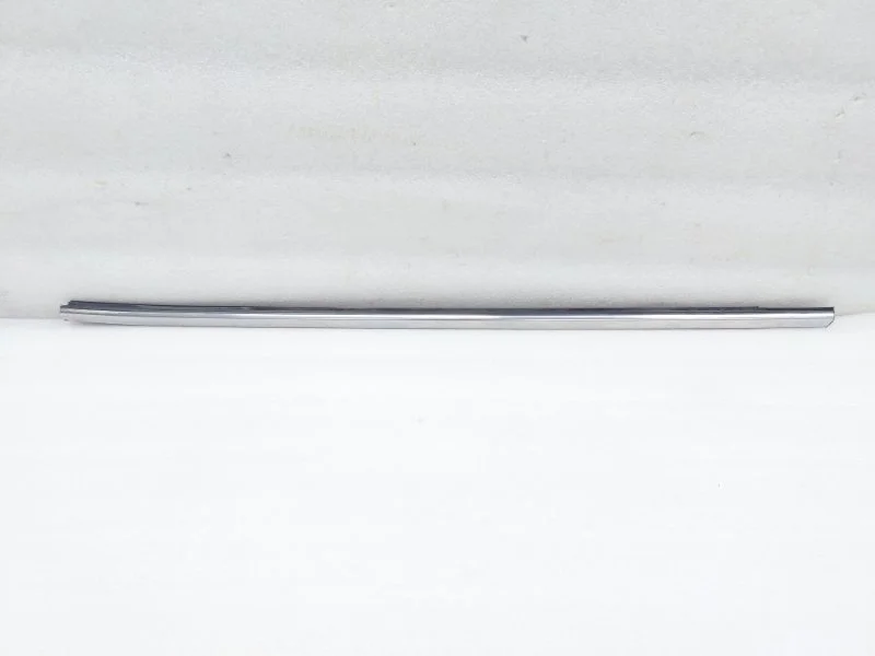 Молдинг стекла двери Nissan Qashqai 2014 J11