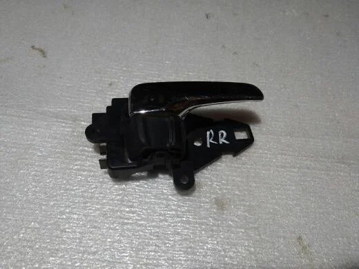 Б.у. ручка двери внутренняя MITSUBISHI LANCER CY4A MITSUBISHI LANCER CY4A