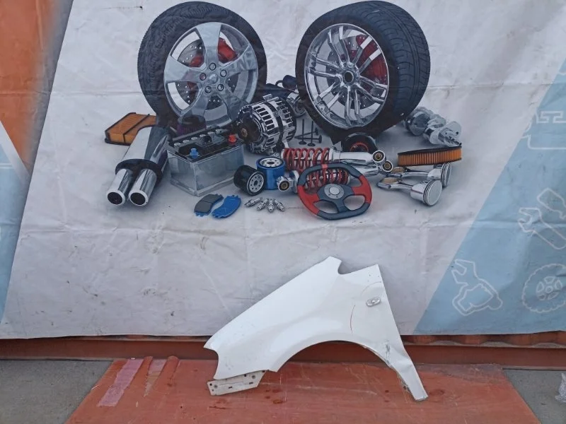 Крыло Volkswagen Caddy 3 2007 2K0821021 2KB 1.6 BSE, переднее левое