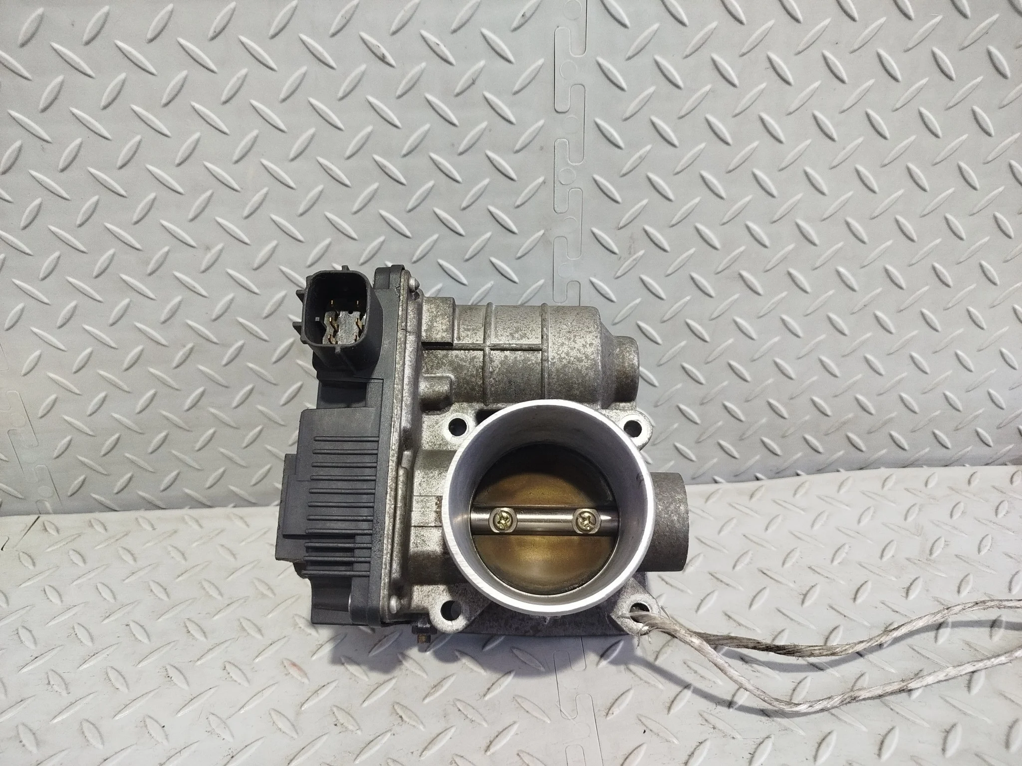 ЗАСЛОНКА ДРОССЕЛЬНАЯ NISSAN MAZDA 16119AU000