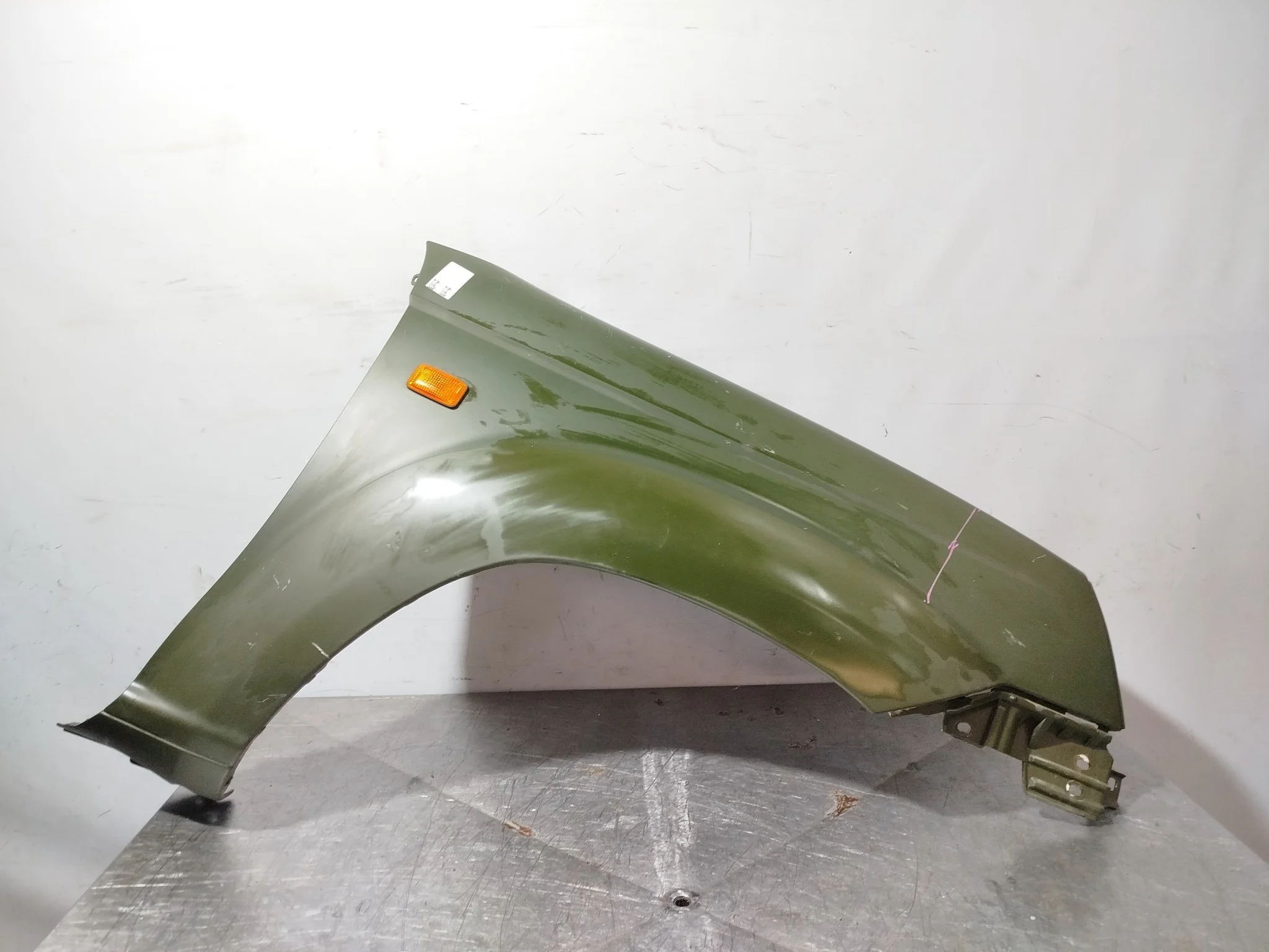 КРЫЛО NISSAN 631128H400 ПЕРЕД ПРАВО зеленый XE309