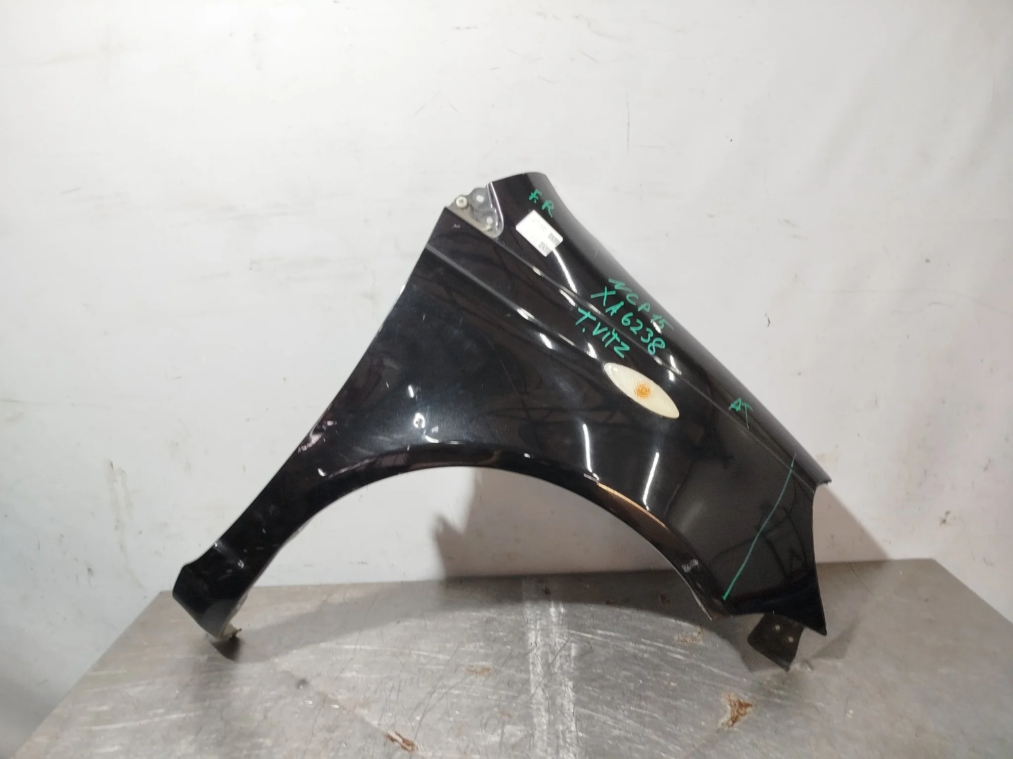 КРЫЛО TOYOTA 5381152010 ПЕРЕД ПРАВО черный, 209 XA6238