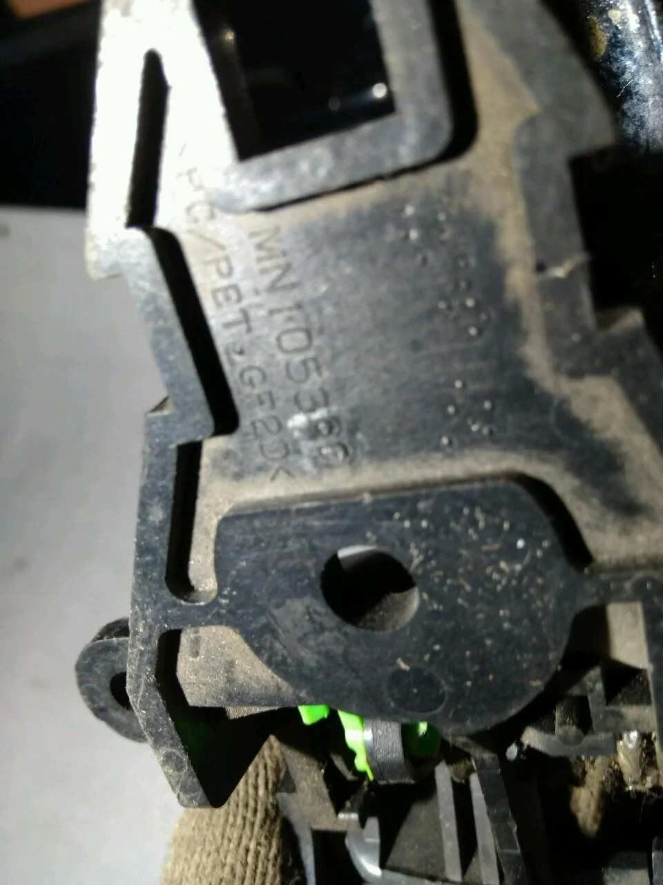 Б.у. ручка двери внутренняя MITSUBISHI GRANDIS NA4W MITSUBISHI GRANDIS NA4W