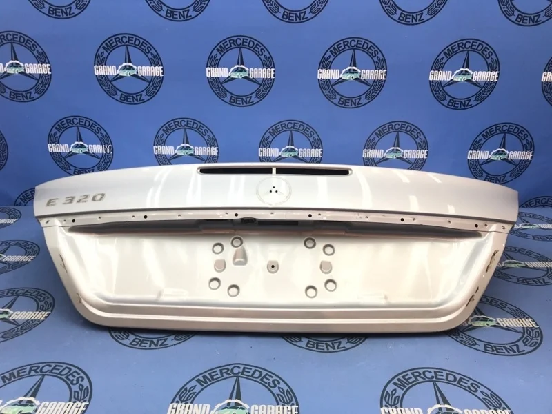 Крышка багажника Mercedes-Benz E-Class 2117500075 W211