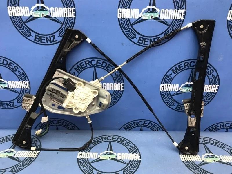 Стеклоподъемник Mercedes-Benz 2037203846 C203, правый