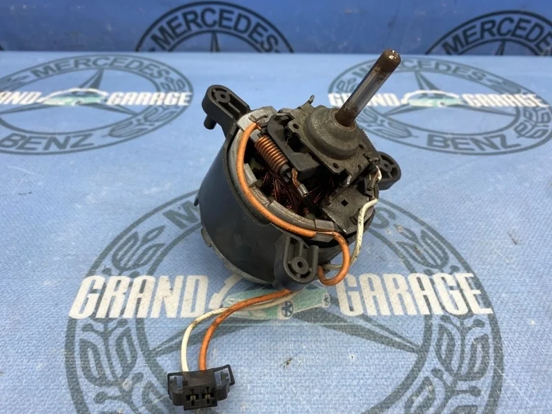 Моторчик печки Mercedes-Benz A-Class A1698201342 W169 266.940 1.7