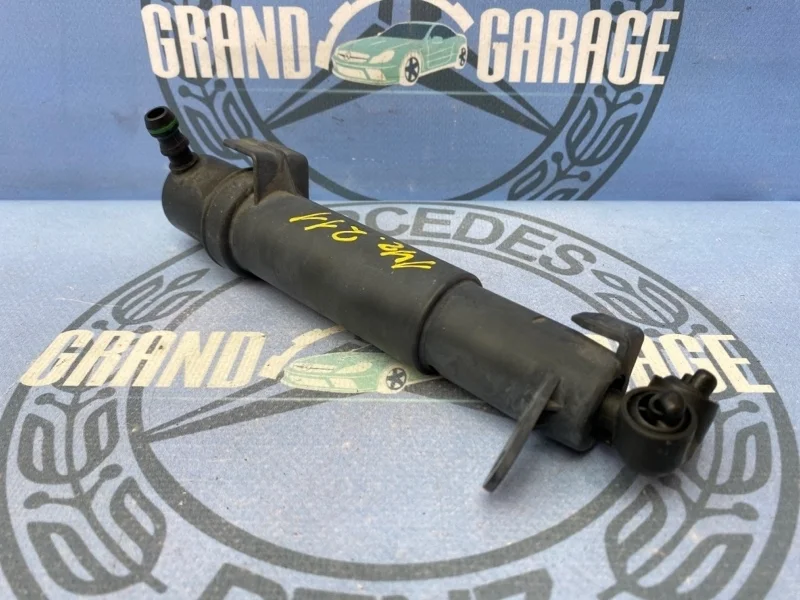 Форсунка омывателя фары Mercedes-Benz E-Class 2118600647 W211, правая