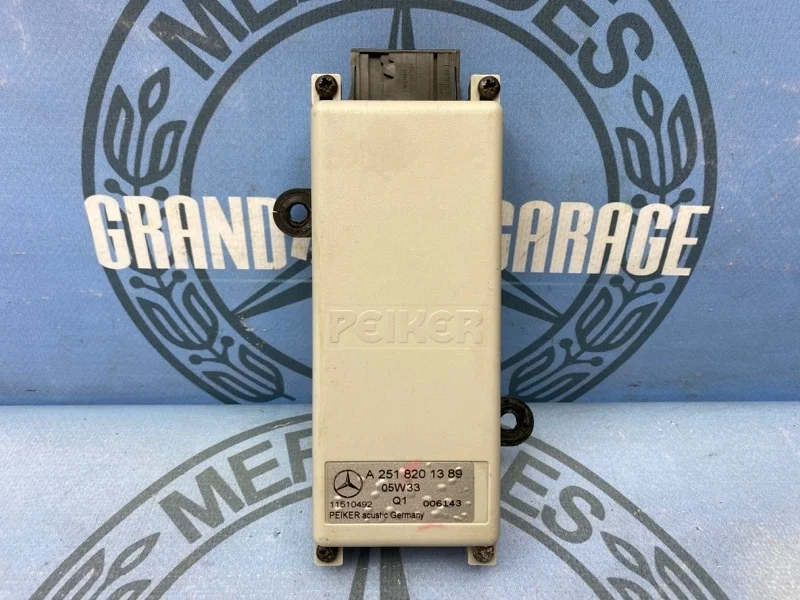 Усилитель антенны Mercedes-Benz R-Class 2518201389 W251 113.971 5.0