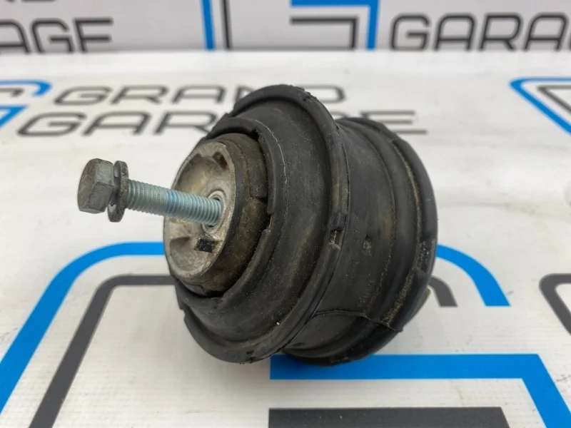 Подушка двигателя Mercedes-Benz Clk-Class 2112402617 W209 272.960 3.5, передняя левая