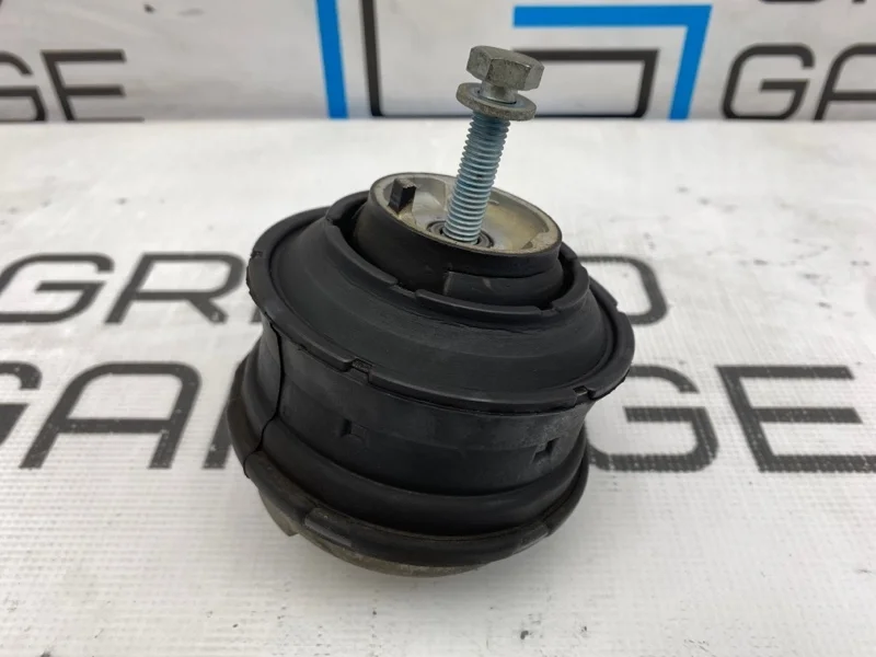 Подушка двигателя Mercedes-Benz C-Class 2112402617 W203 272.920 2.5, передняя левая
