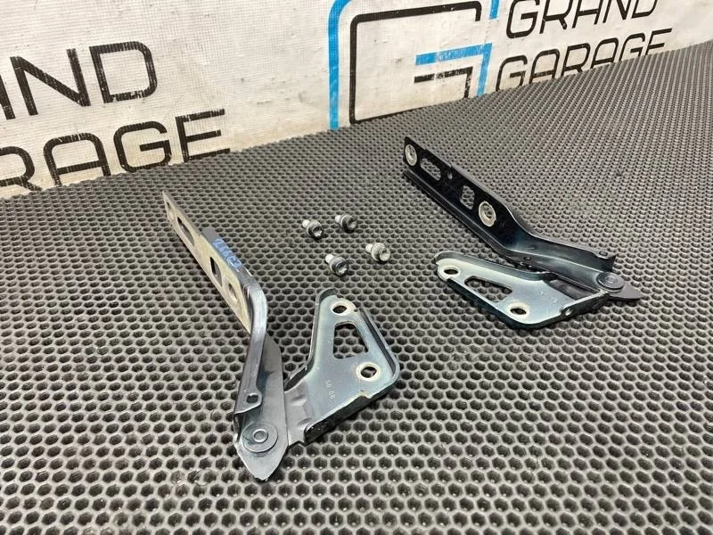 Петли капота Audi Q7 4L0823301 4LB