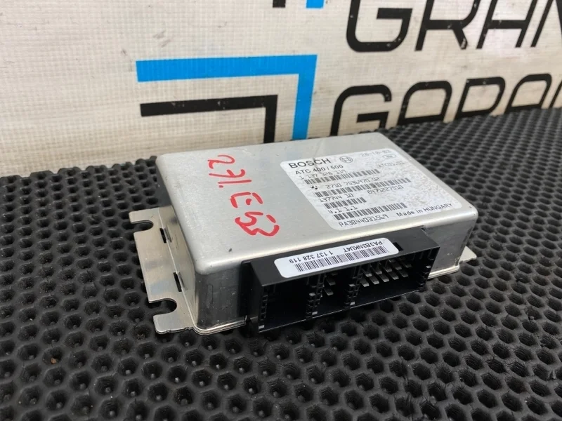 Блок раздатки Bmw X5 27107540132 E53 N62B44