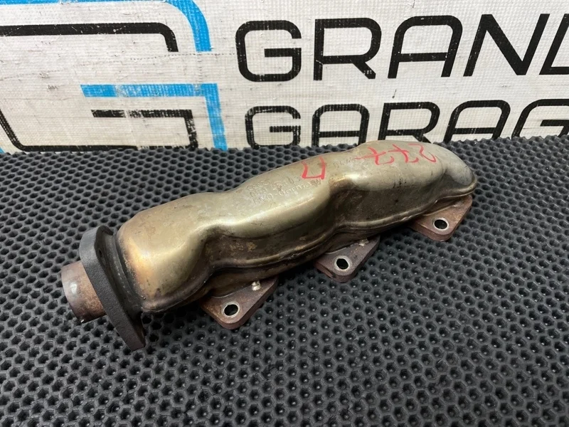 Коллектор выпускной Audi A8 2004 059253033L D3 ASB 3.0, левый