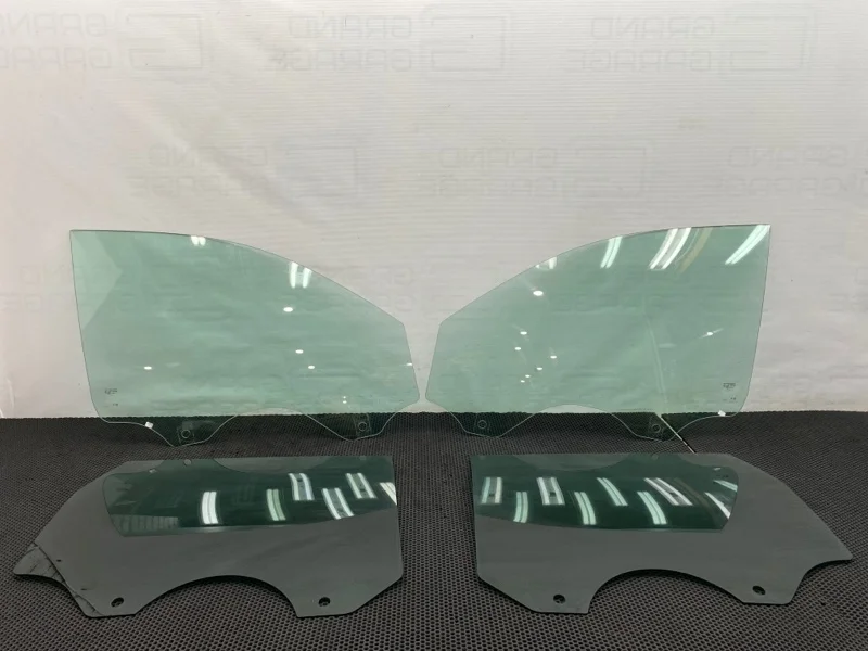 Стекла комплект Volkswagen Touareg 2006 7L0845201F 7LA BMV 3.2