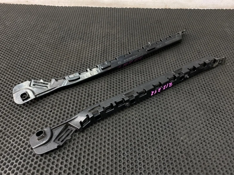 Направляющая бампера Mercedes-Benz E-Class 2010 2128850142 W212 642.850 3.0, задняя