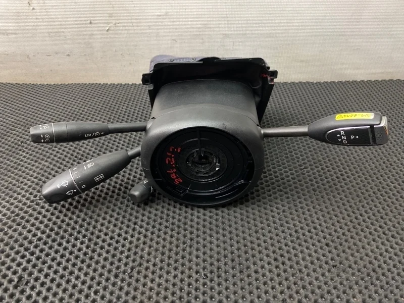 Переключатель подрулевой Mercedes-Benz E-Class 2009 2124409303 W212 272.952 3.0