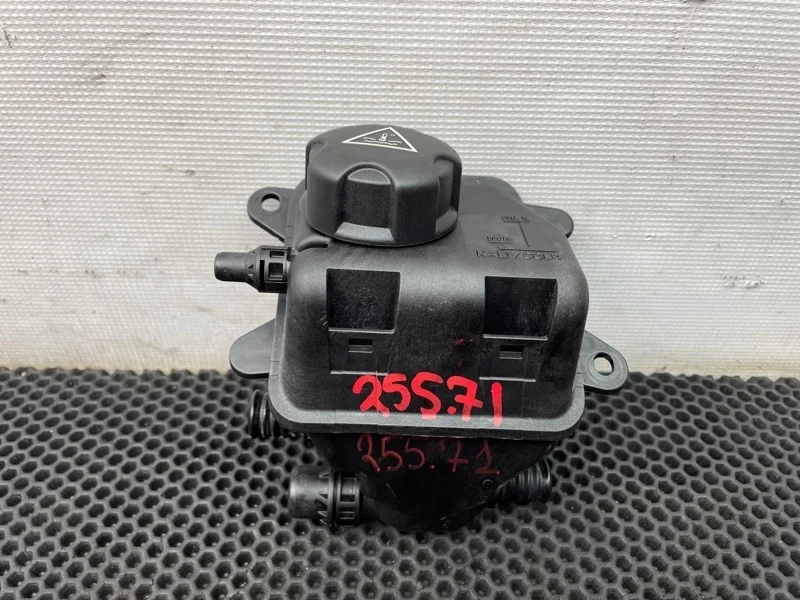 Бачок расширительный Bmw X6 2010 17137575578 E71 N63B44A 4.4