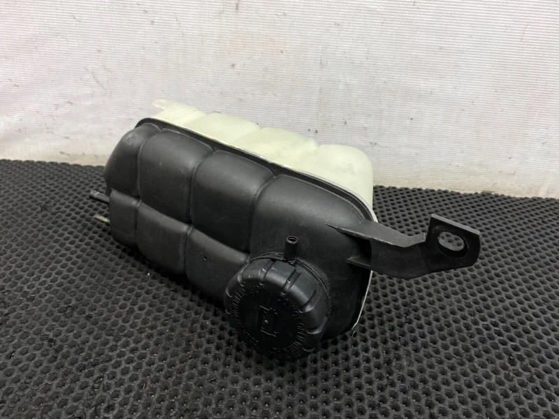 Бачок расширительный Mercedes-Benz S-Class 2002 2205000049 W220 113.960 5.0