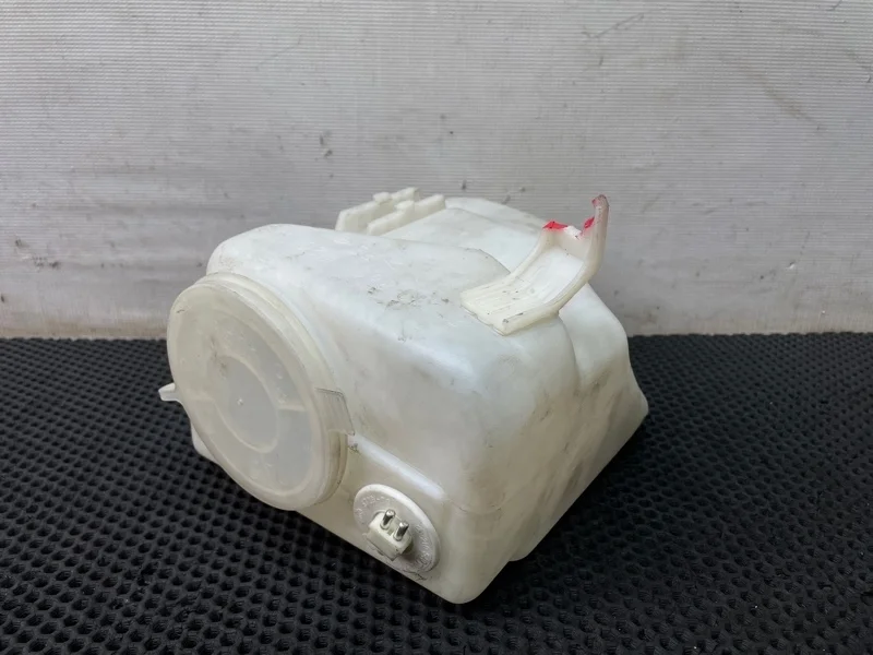 Бачок омывателя Mercedes-Benz E-Class 1998 2108691020 W210 112.911 2.4