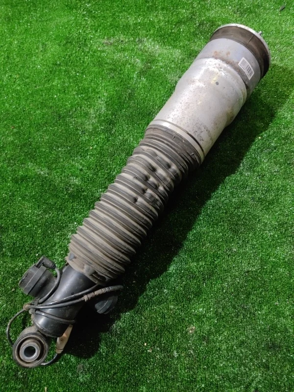 Амортизатор BMW F02