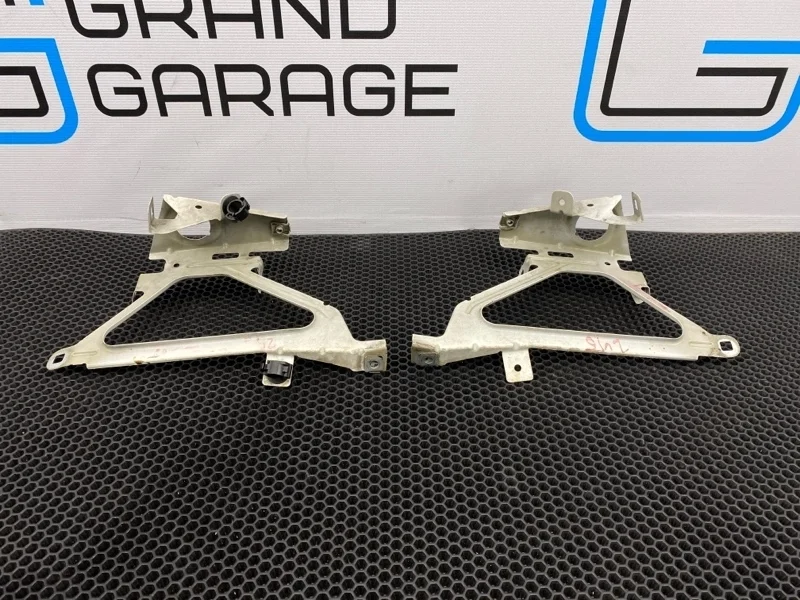 Кронштейн крыла Bmw 7-Series 7184179 F01 N63B44A 4.4