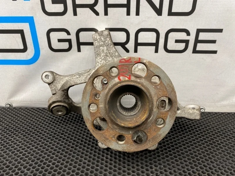 Кулак Mercedes-Benz Cls-Class 2006 2113508408 W219 273.960 5.5, задний правый