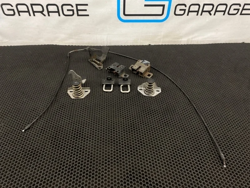 Замки капота Land Rover Discovery 2006 FSE000091 L319 406PN 4.0