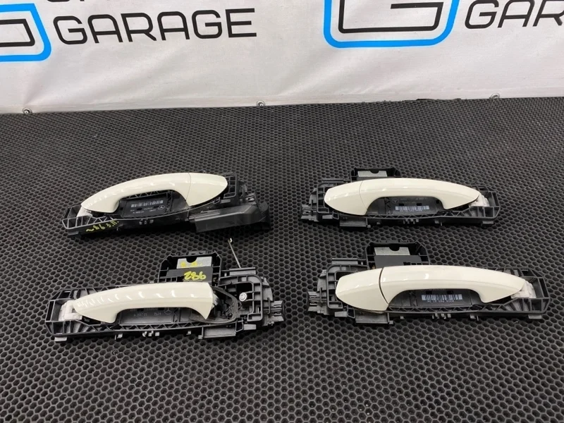 Ручка двери наружная Mercedes-Benz B-Class 2047600170 W246