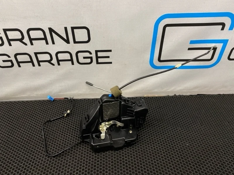 Замок двери Mercedes-Benz Cls-Class 2005 2197300235 W219 272.964 3.5, задний правый