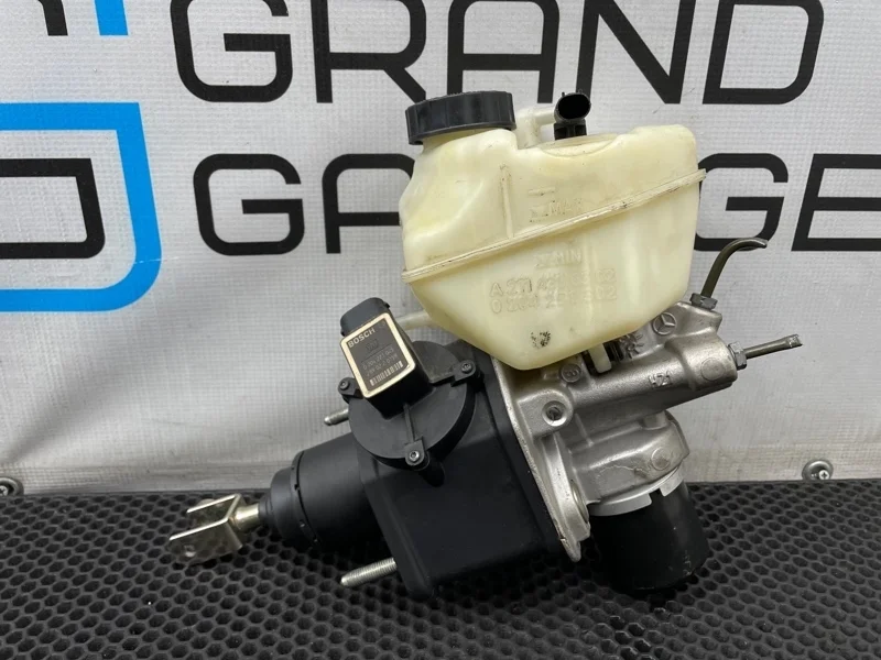 Цилиндр тормозной главный Mercedes-Benz E-Class 2002 0004300312 W211 112.949 3.2