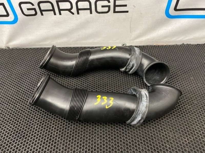 Патрубок воздушный Volkswagen Touareg 2007 7L6128752B 7L6 BAR 4.2